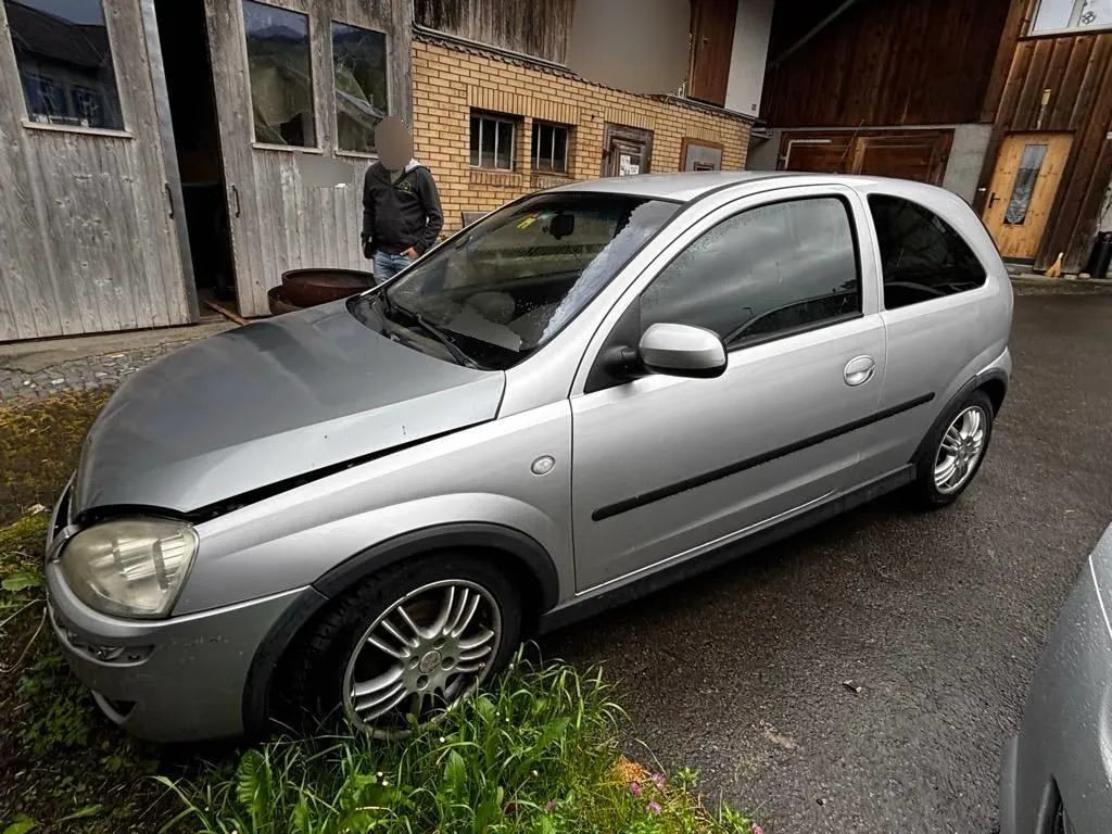 Opel Corsa C Corsa Sport 1.4, 90 PS — zdjęcie 5