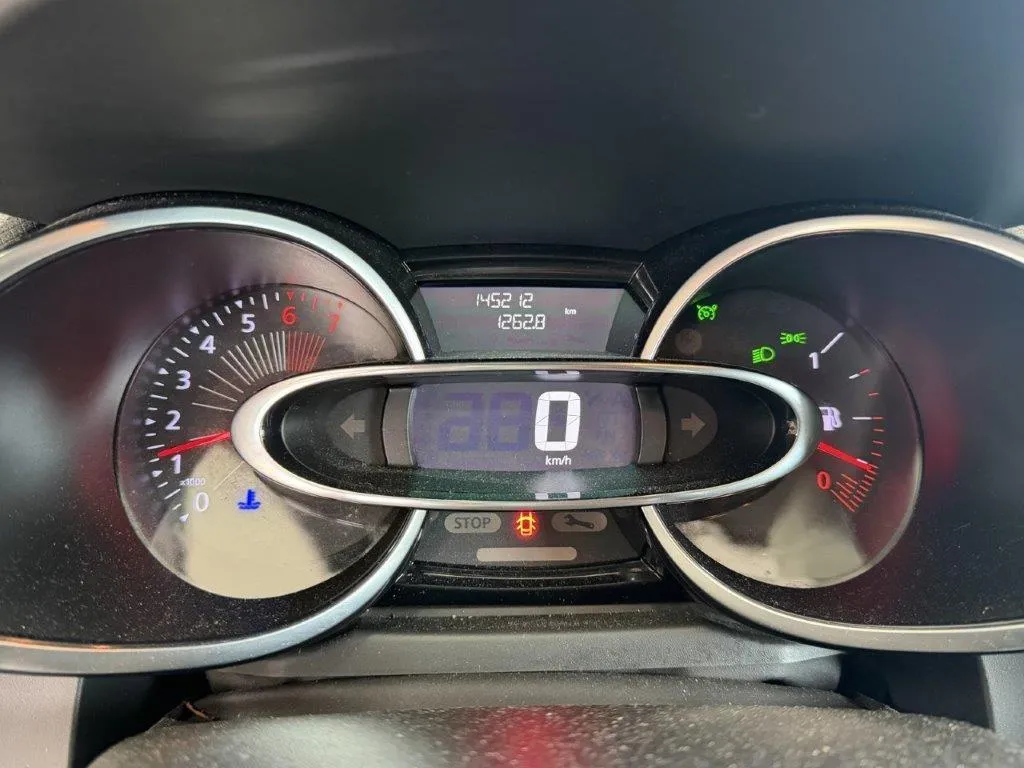 Renault Clio IV 0.9 TCe Limited S/S 0.9, 90 PS — zdjęcie 5