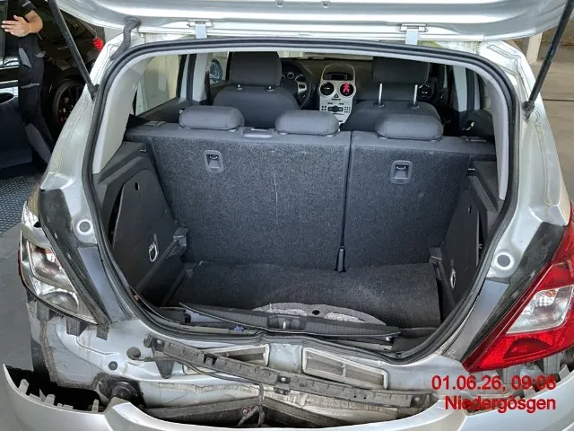 Opel Corsa D 1.4 TP Enjoy 1.4, 90 PS — zdjęcie 9