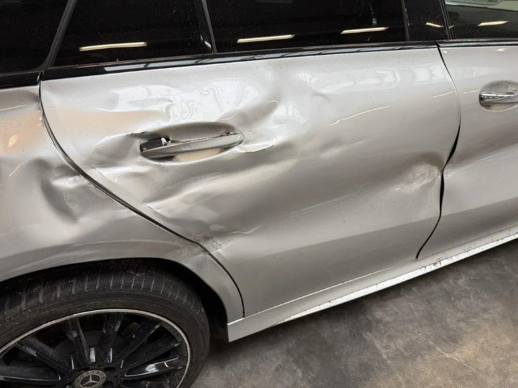 Mercedes-Benz CLA 220 d AMG Line 4Matic Shooting Brake 2.0, 190 PS — zdjęcie 11