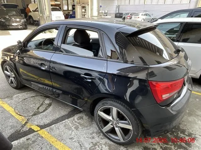 Audi A1 Sportback 1.4 TFSI Ambition, 122 PS — zdjęcie 4