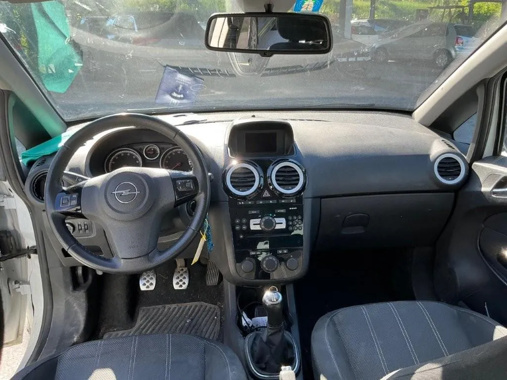 OPEL Corsa 1.4T eFLEX, 120 PS — zdjęcie 5