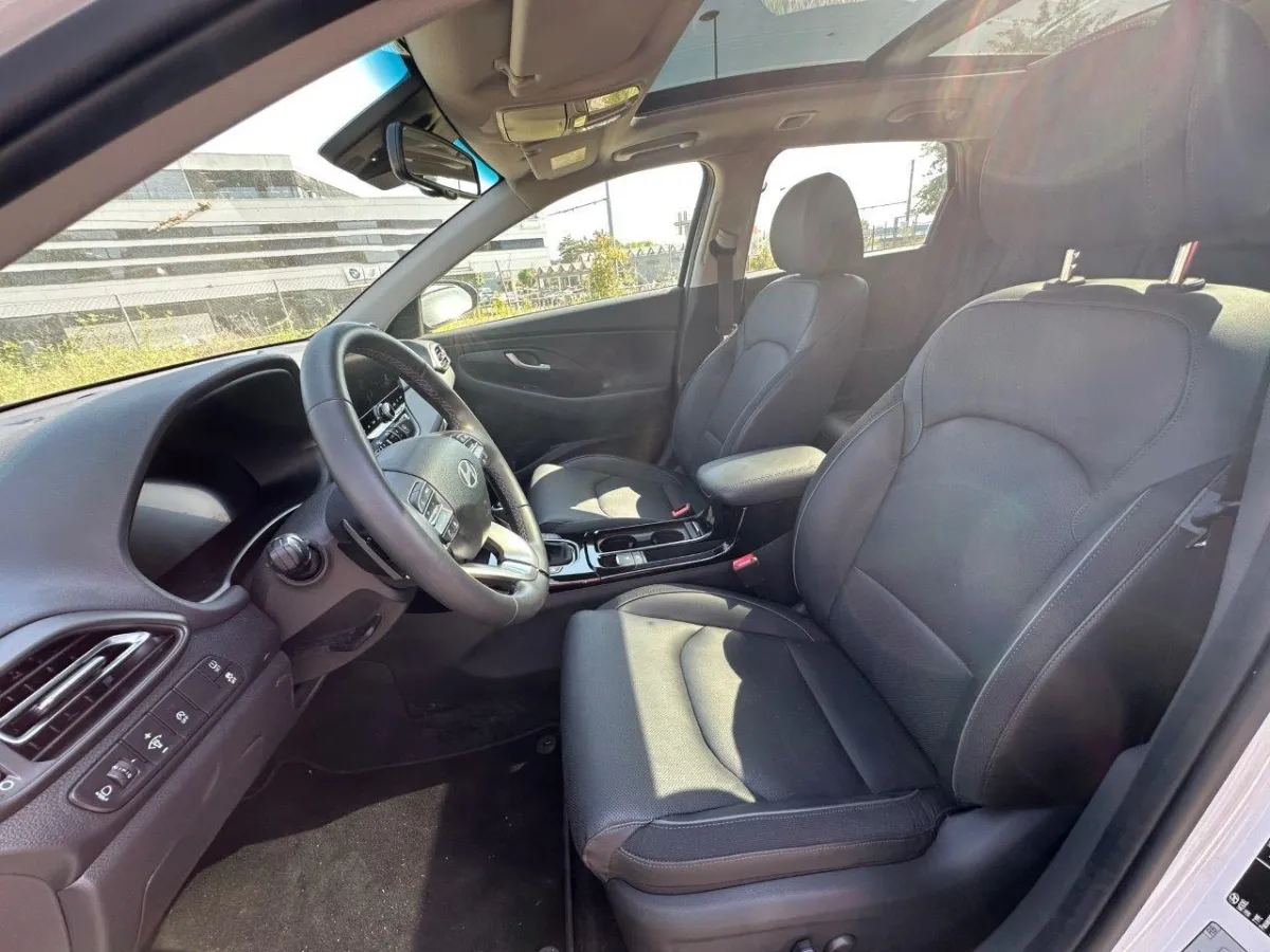 HYUNDAI i30 WAGON Modell 2024- i30 Wagon 1.5 T-GDi Amplia 1.5, 140 PS — zdjęcie 5