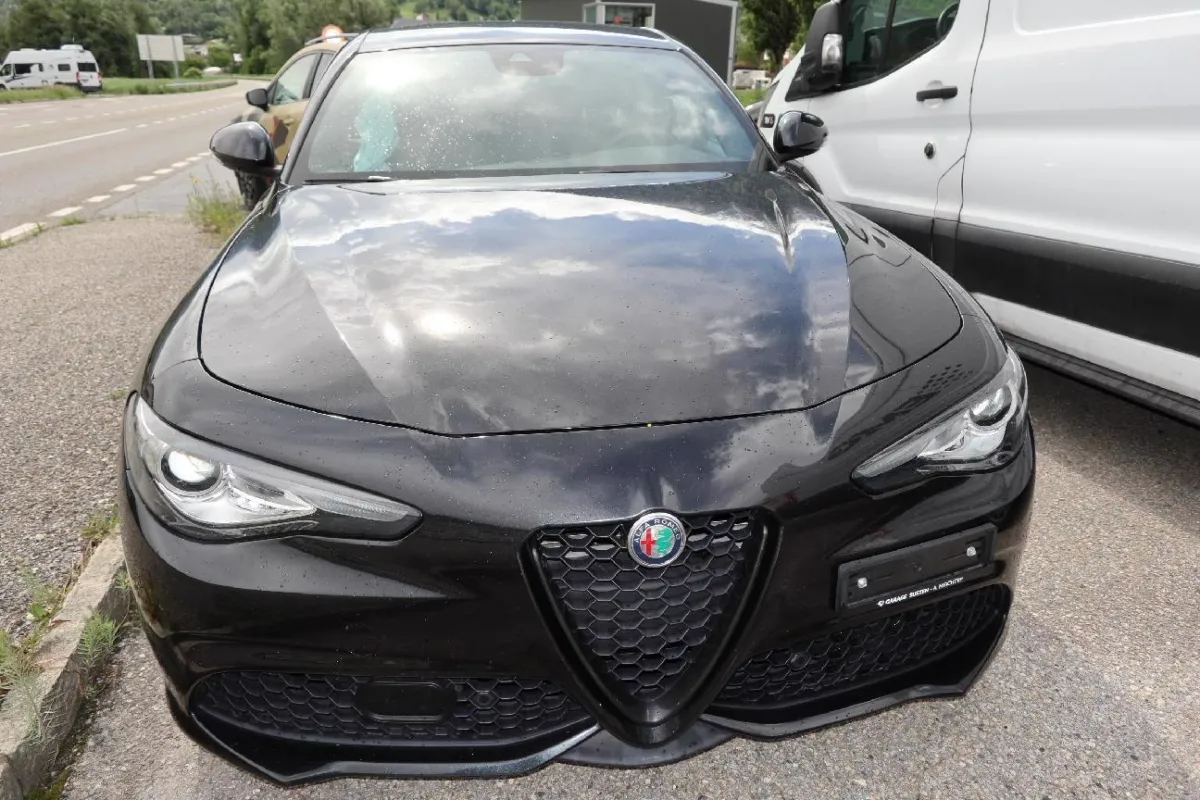 ALFA ROMEO Giulia 2.0 Q4, 280 PS — zdjęcie 2