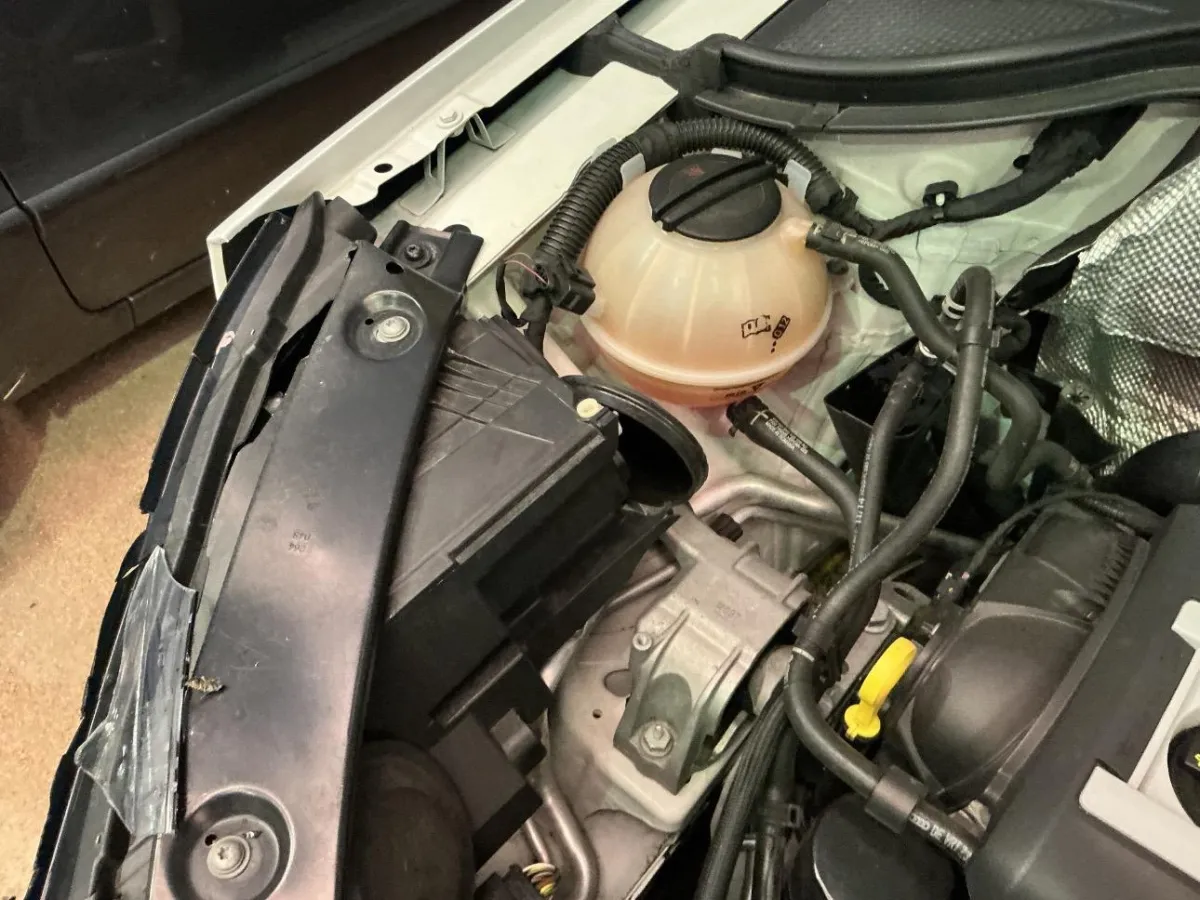 VW Tiguan Tiguan Sport & Style DSG 2.0 TSI 2.0, 211 PS — zdjęcie 14