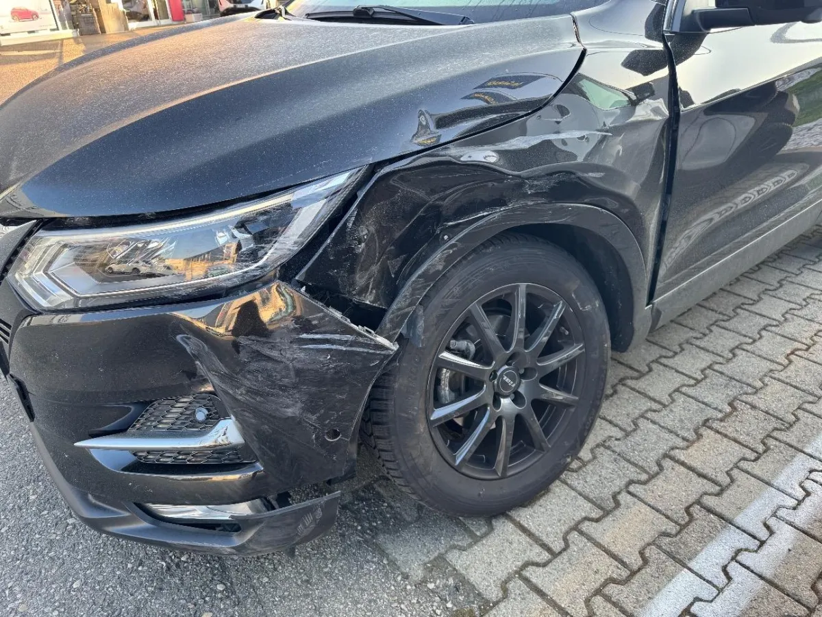 Nissan Qashqai - J11E Qashqai Tekna 1.3, 159 PS — zdjęcie 15