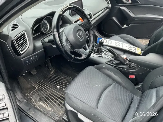 Mazda 3 1.5, 105 PS — zdjęcie 12