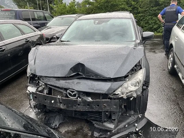 Mazda 3 1.5, 105 PS — zdjęcie 7