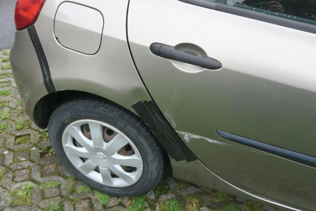 Renault Clio 1.2 16V Yahoo 1.1, 103 PS — zdjęcie 15
