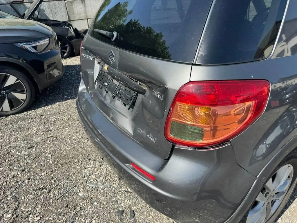 Suzuki SX4 1.6 4WD, 112 PS — zdjęcie 10