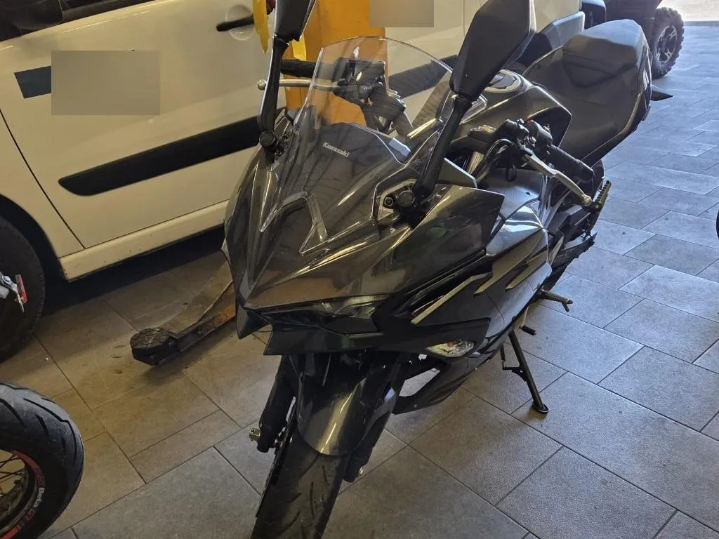 Kawasaki Kawasaki Ninja 500, 45 PS — zdjęcie 1