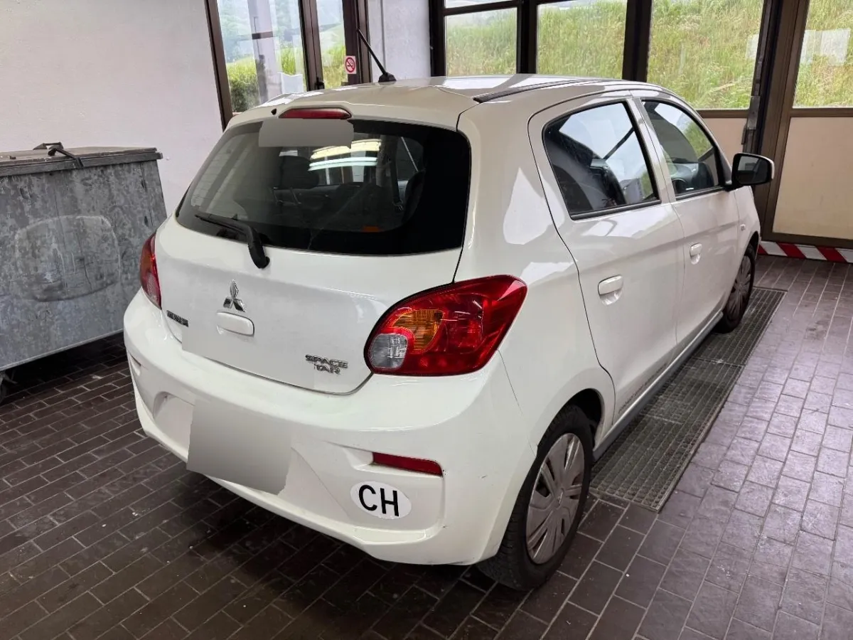 Mitsubishi Space Star, 71 PS — zdjęcie 3