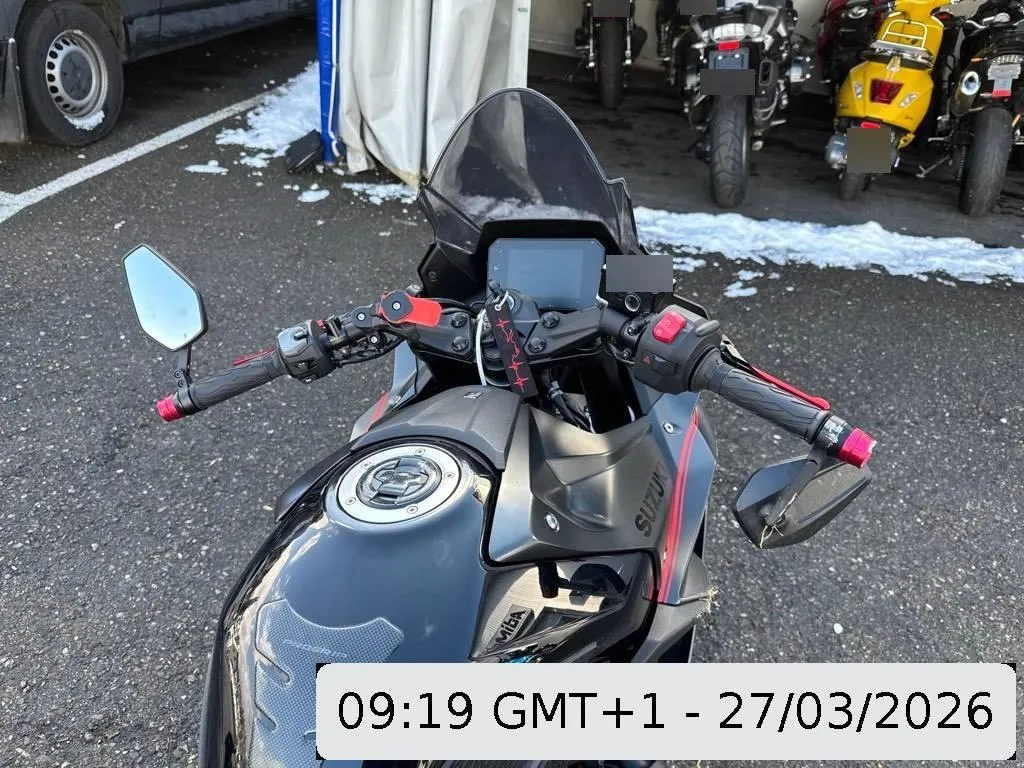 SUZUKI GSX 8 R (35kW), 48 PS — zdjęcie 13