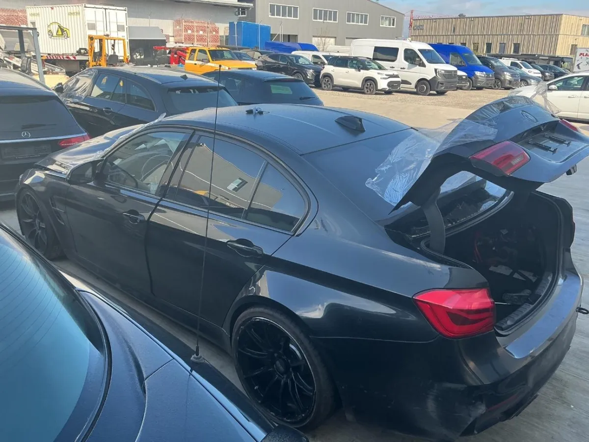 BMW M3 Limousine M3 3.0, 430 PS — zdjęcie 1