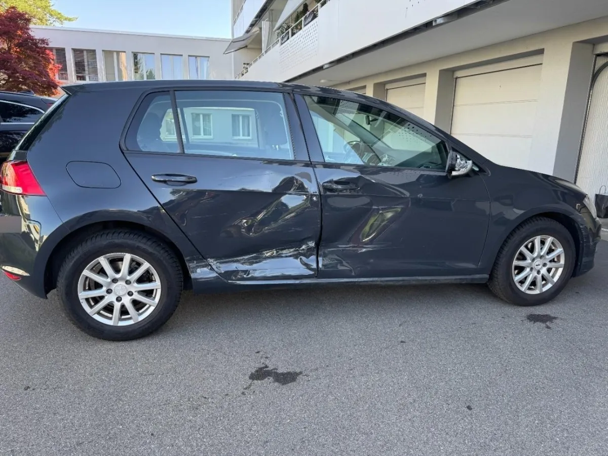 VW Golf - Typ 5G1 ab 08.2012 bis 08.2014 Golf Trendline 1.2, 105 PS — zdjęcie 2