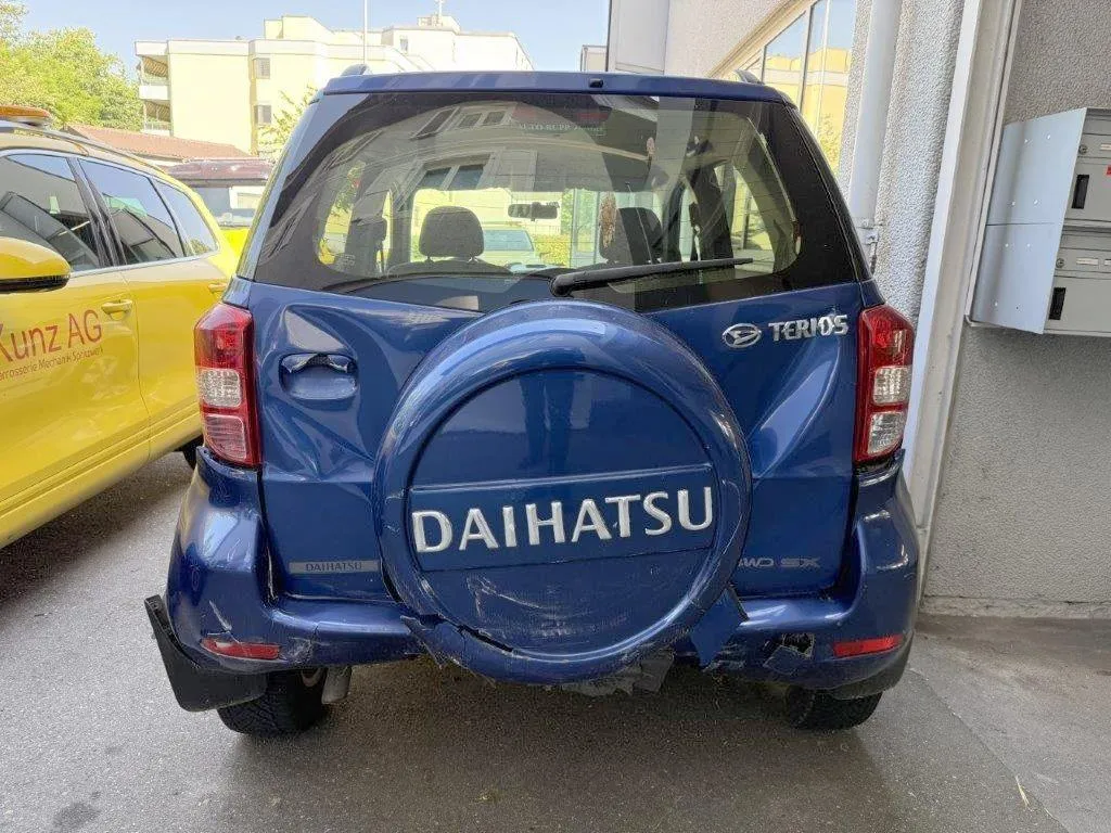 Daihatsu Terios 1.5 4x4, 105 PS — zdjęcie 2