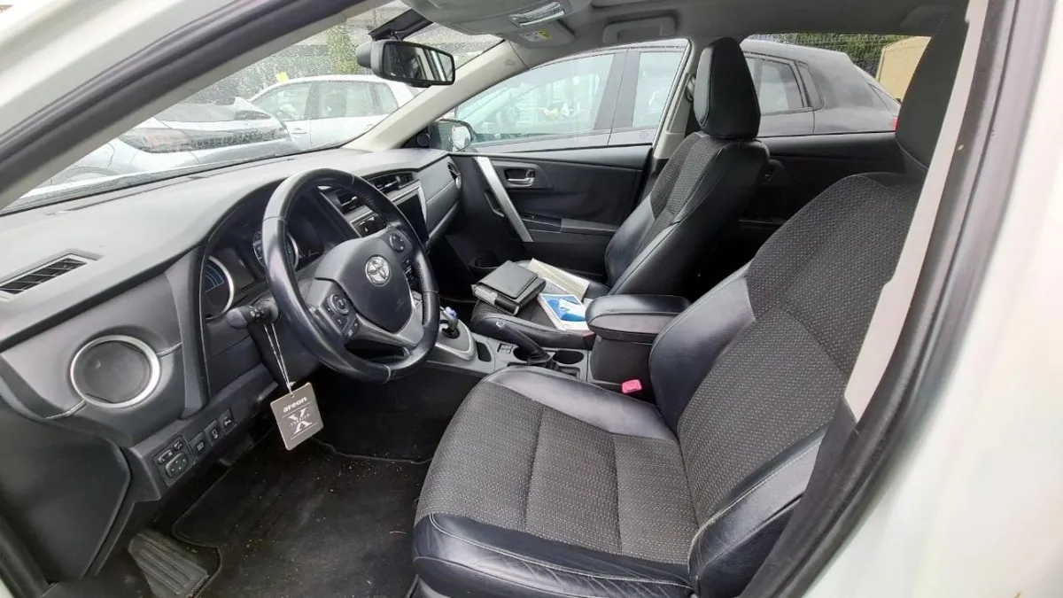Toyota Auris HSD, 99 PS — zdjęcie 8