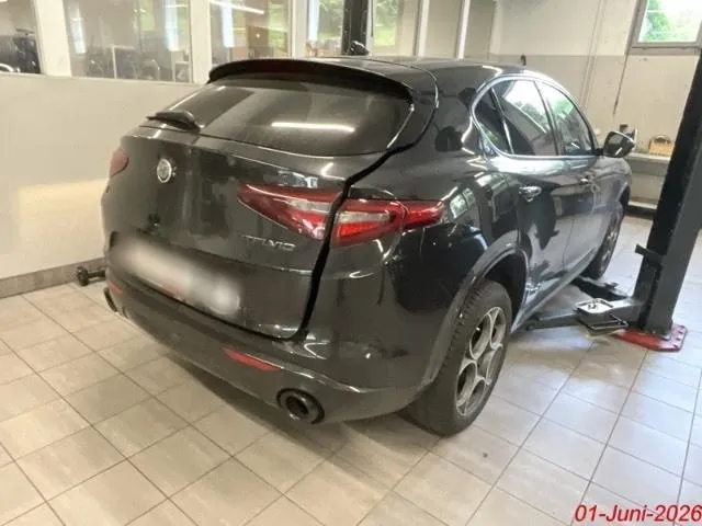 Alfa Romeo Stelvio 2.2 Veloce, 209 PS — zdjęcie 3