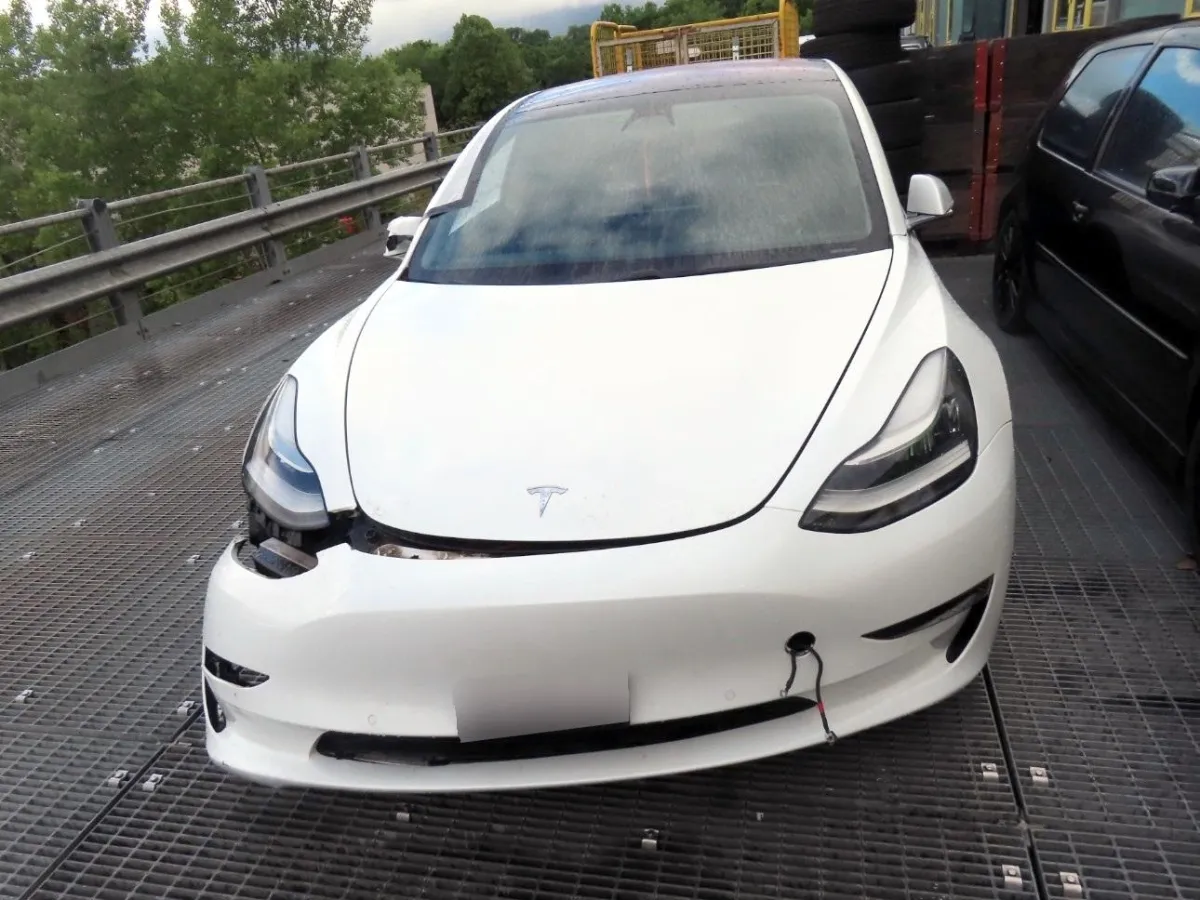 Tesla Modéle 3 Long Range, 462 PS — zdjęcie 4