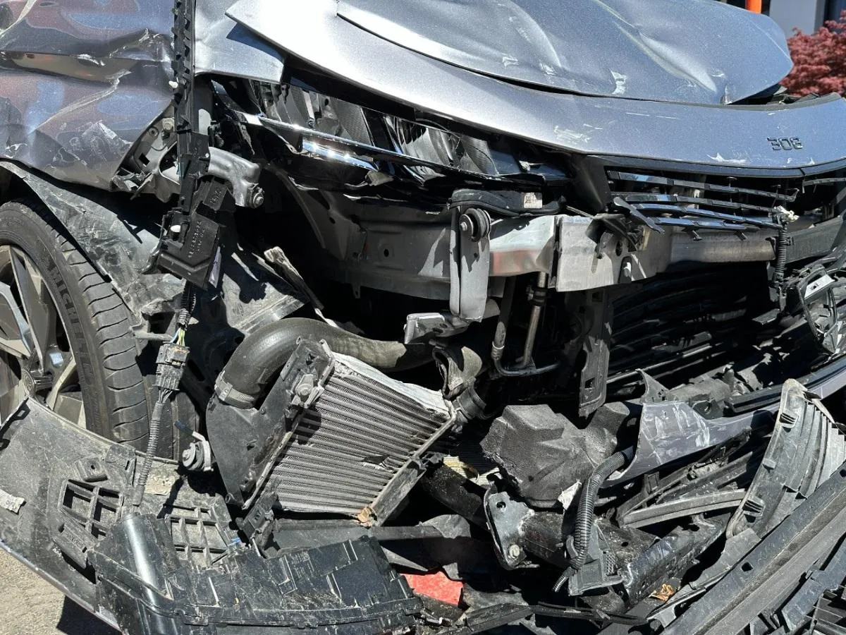 Peugeot 308 SW BlueHDI 1.5, 131 PS — zdjęcie 12