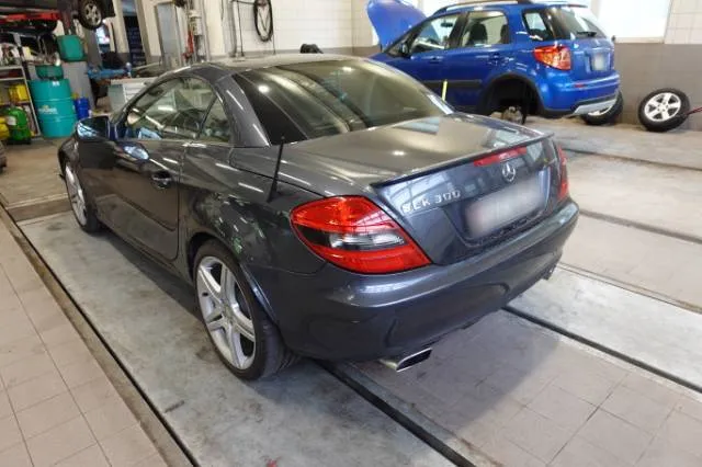 Mercedes-Benz SLK 300, 231 PS — zdjęcie 4
