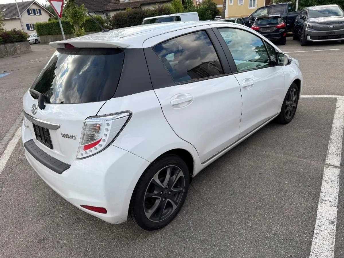 Toyota Yaris 1.33 VVT-i Trend MdS, 99 PS — zdjęcie 2