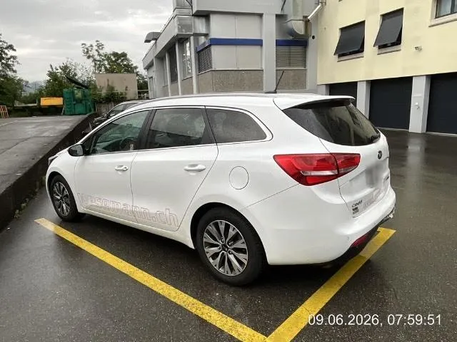 Kia Cee'd SW 1.6D DCT, 136 PS — zdjęcie 2