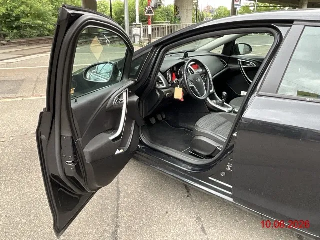 Opel Astra J 1.6 CDTI eF Active Ed. S/S 1.6, 136 PS — zdjęcie 6