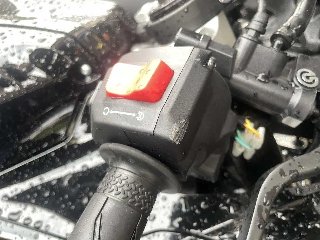 Yamaha R7 ABS, 73 PS — zdjęcie 11