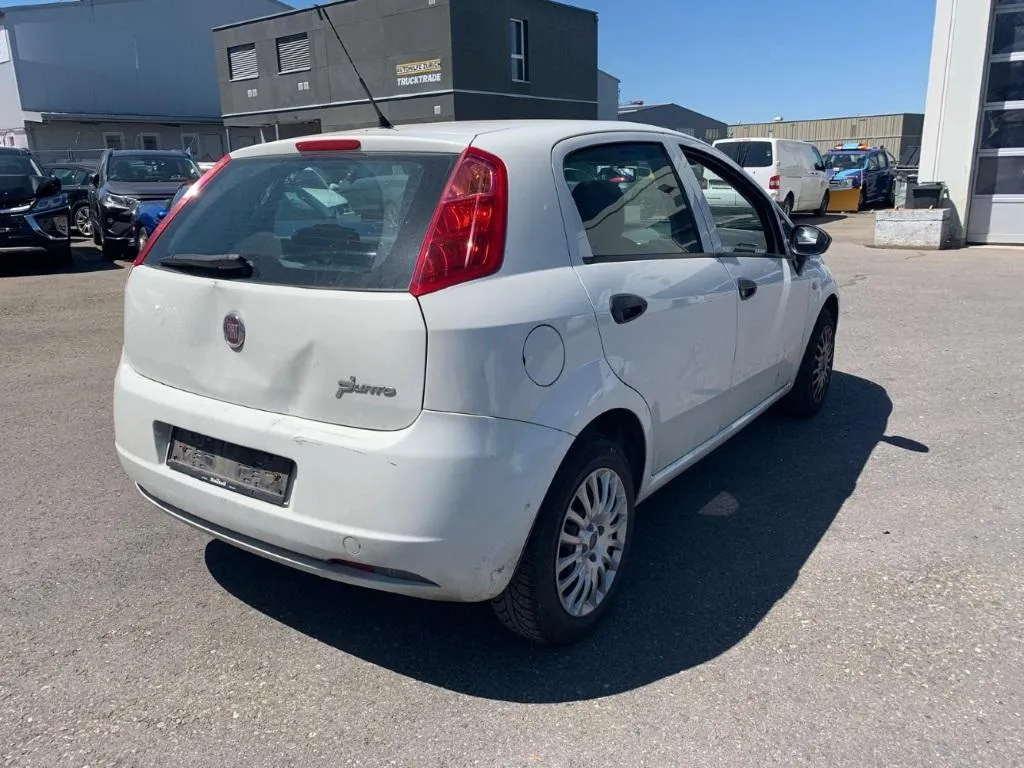 Fiat Punto 1.2 Actual, 70 PS — zdjęcie 2