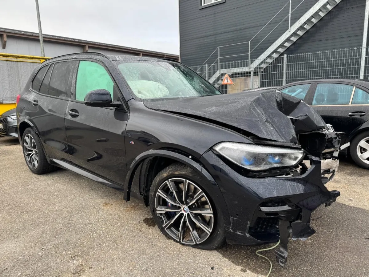 BMW X5 xDrive 48V 40d M Sport, 340 PS — zdjęcie 3