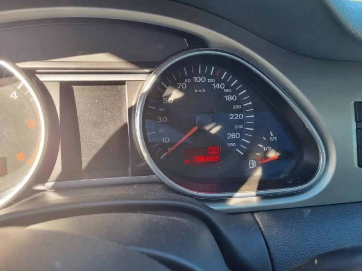 Audi Q 7 3.0 TDI, 239 PS — zdjęcie 11