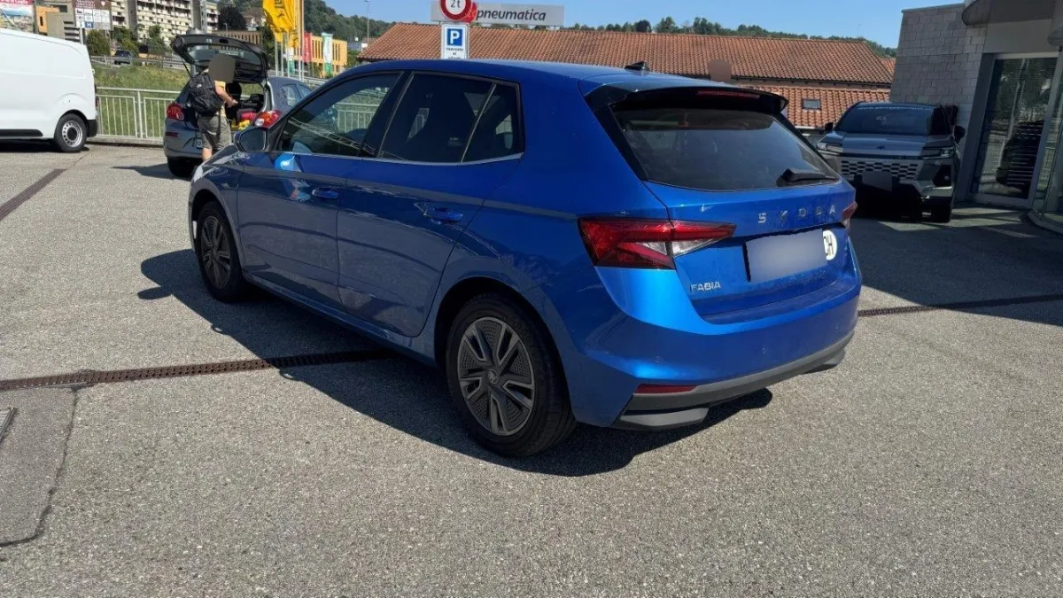 SKODA FABIA Hatchback Fab. 1.0 TSI Dynamic DSG, 116 PS