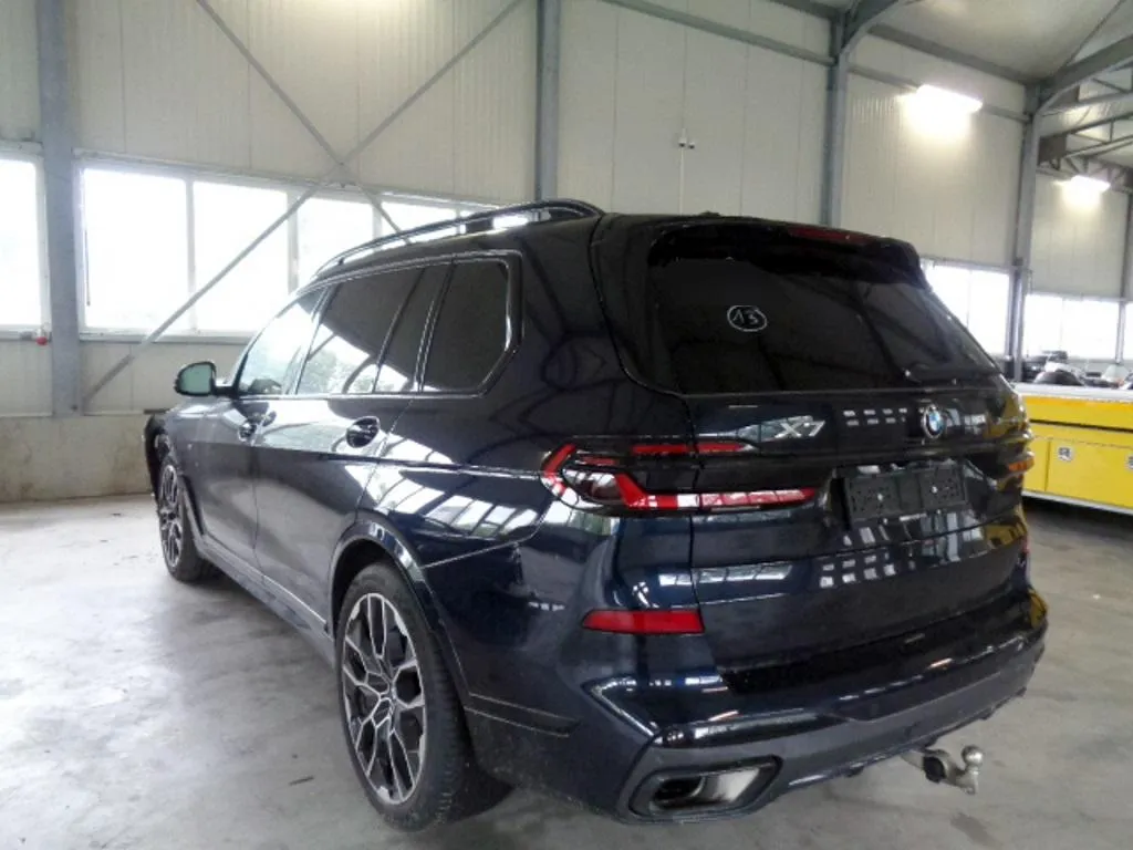 BMW X7 xDrive 40d, 339 PS — zdjęcie 1