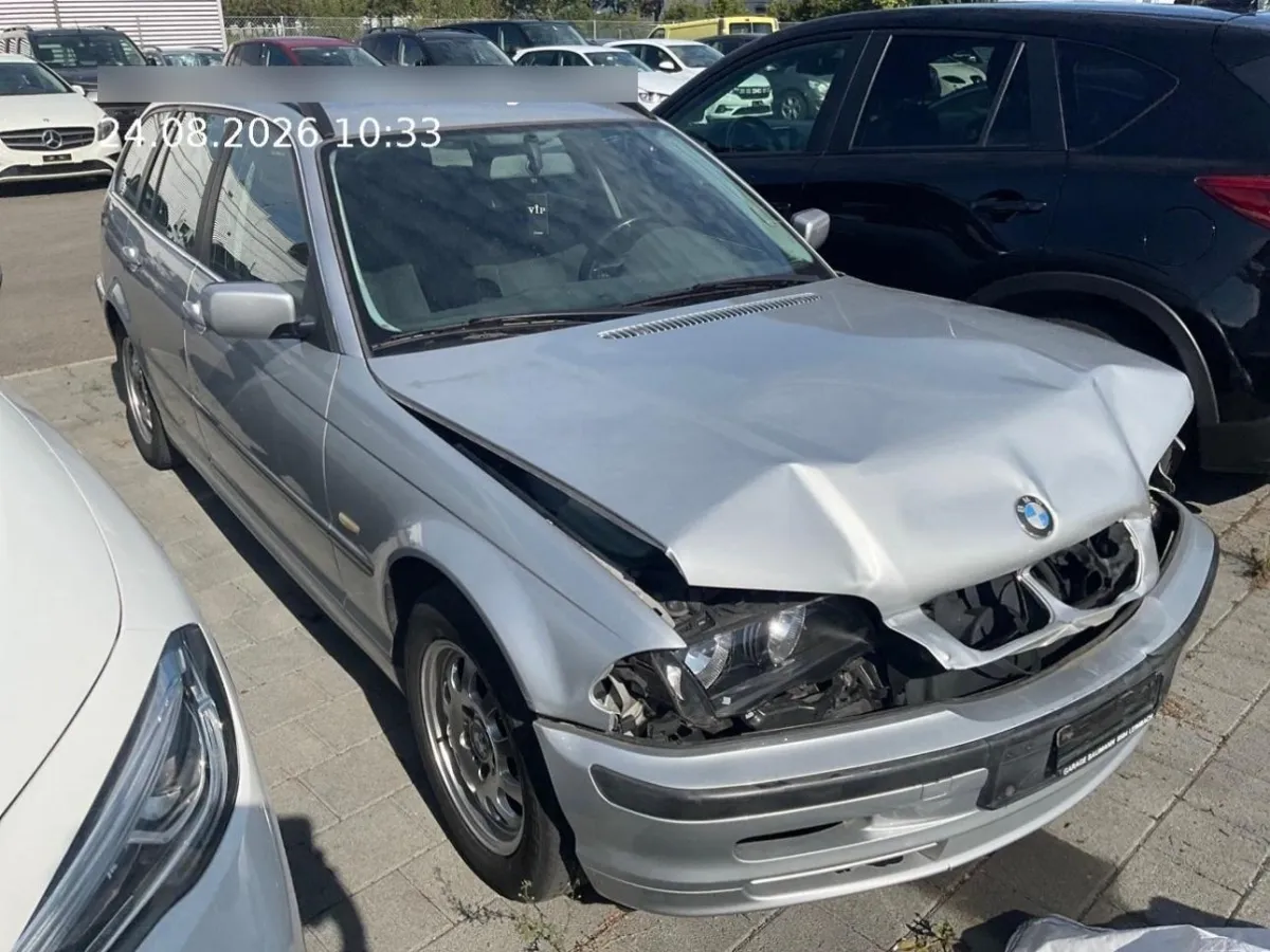 BMW 320i Touring, 150 PS — zdjęcie 3