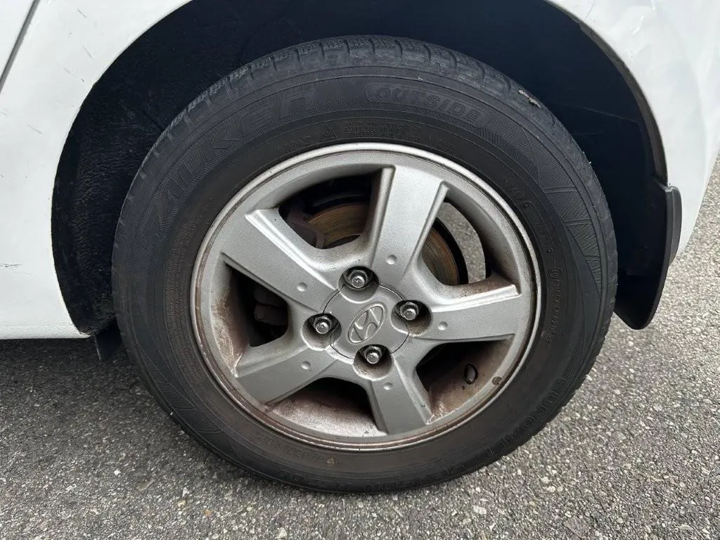 HYUNDAI i10 1.1 Style, 65 PS — zdjęcie 12