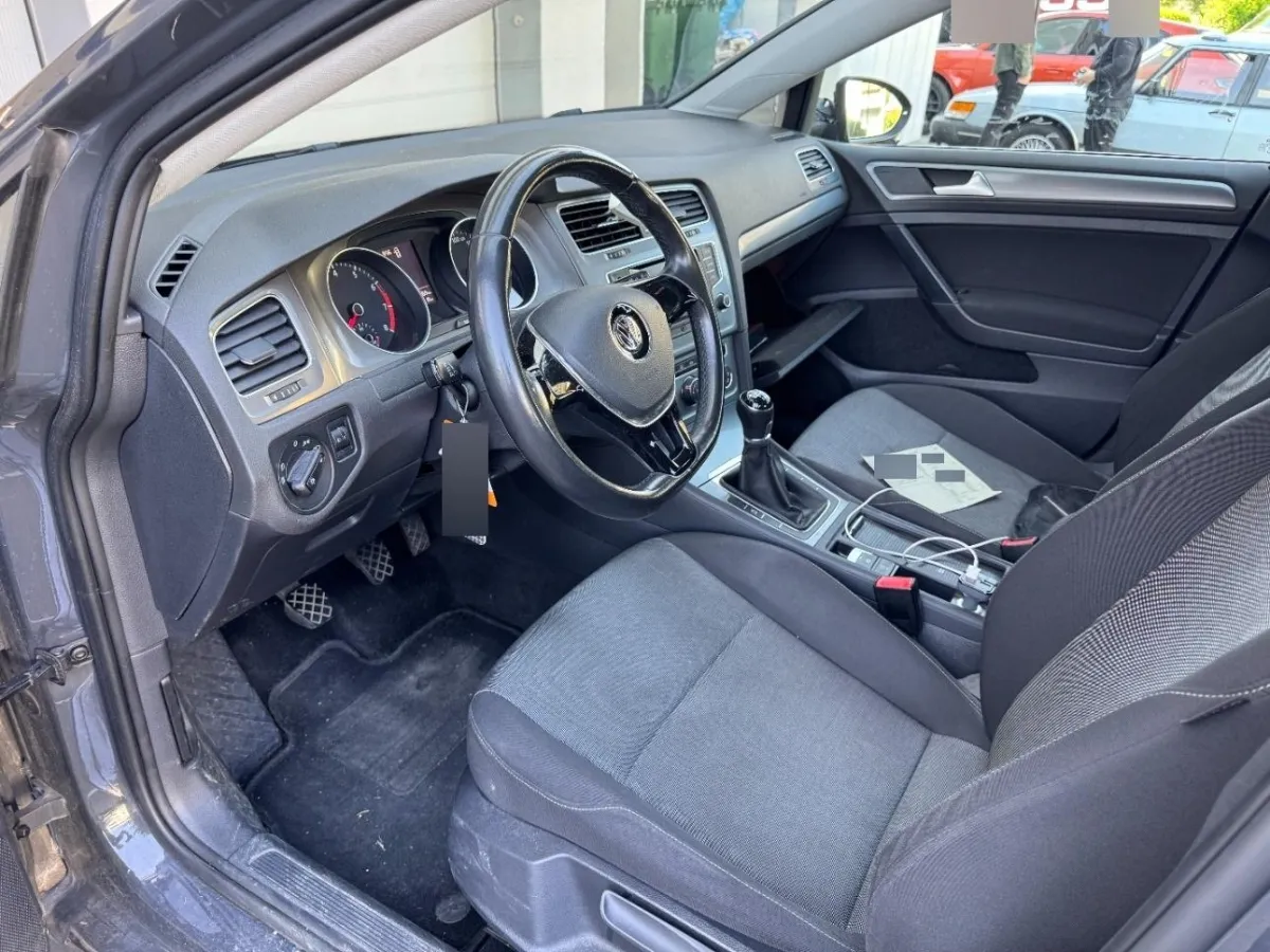VW Golf - Typ 5G1 ab 08.2012 bis 08.2014 Golf Trendline 1.2, 105 PS — zdjęcie 8