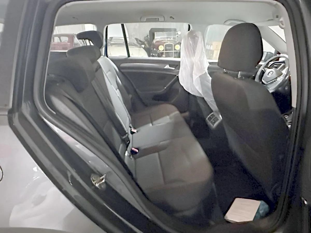 VW Golf VII Variant - Typ BA5 Golf Variant Comfortline , 125 PS — zdjęcie 9