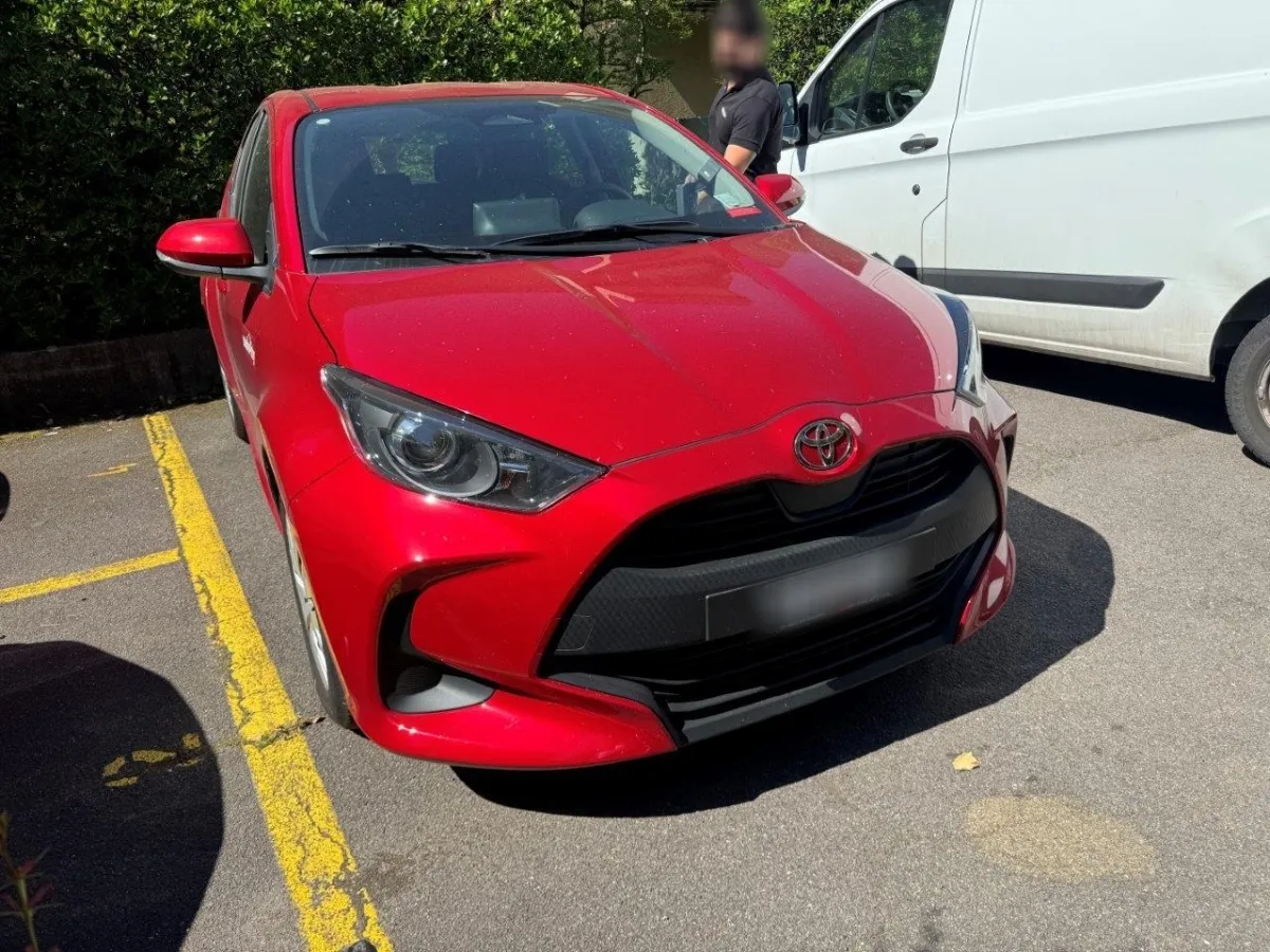 Toyota Yaris 1.5 VVT-i HSD Comfort 1.5, 92 PS — zdjęcie 3