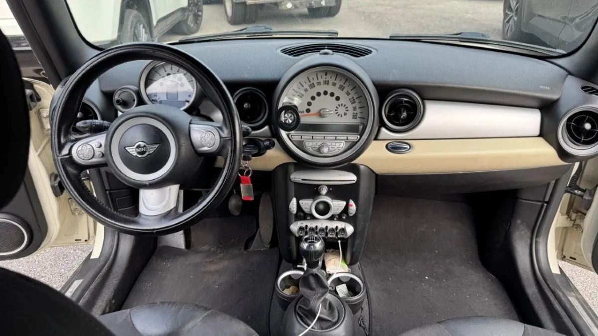 Mini Mini R56 1.6i Cooper, 120 PS — zdjęcie 11