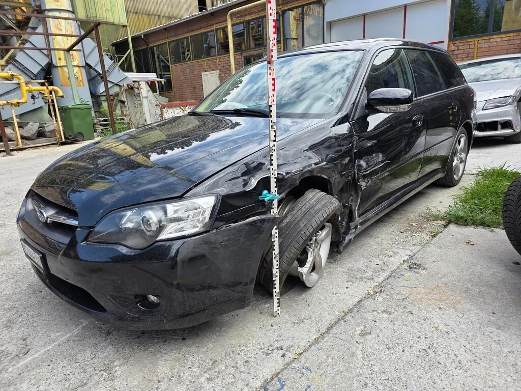 Subaru Legacy Station 2.0 R Swiss, 165 PS — zdjęcie 4