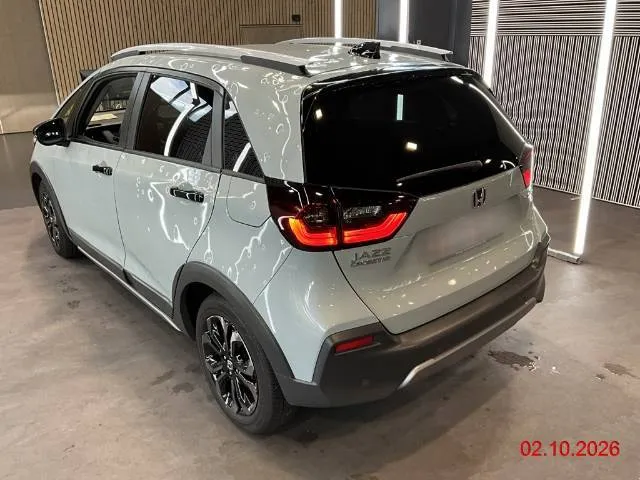 Honda Jazz 1.5 i-MMD Crosstar Advance, 107 PS — zdjęcie 4
