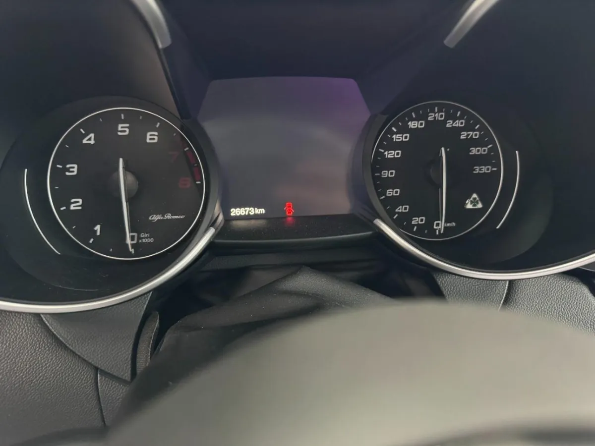 ALFA ROMEO Giulia 2.9 Quadrifoglio, 510 PS — zdjęcie 7