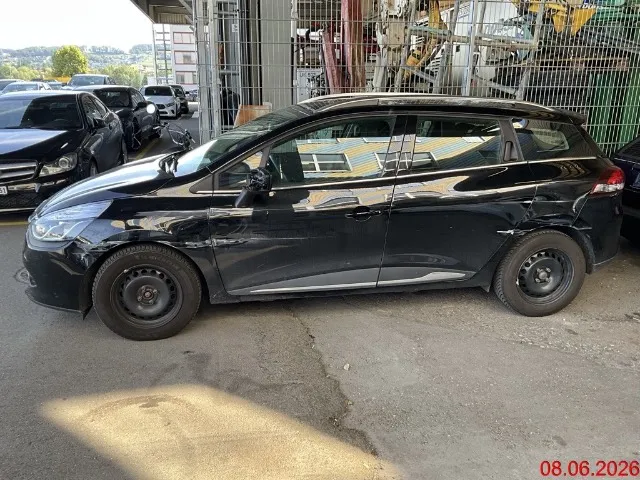 Renault Clio IV Grandtour 1.2 16V T Swiss Edition, 120 PS — zdjęcie 6