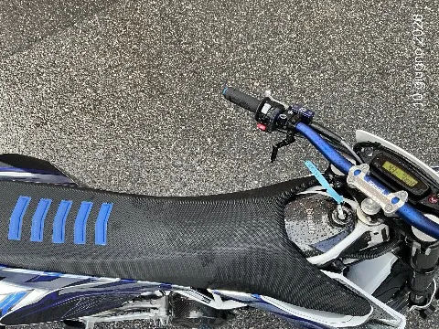 Husqvarna 701 Supermoto (35kW) 0.7, 42 PS — zdjęcie 6