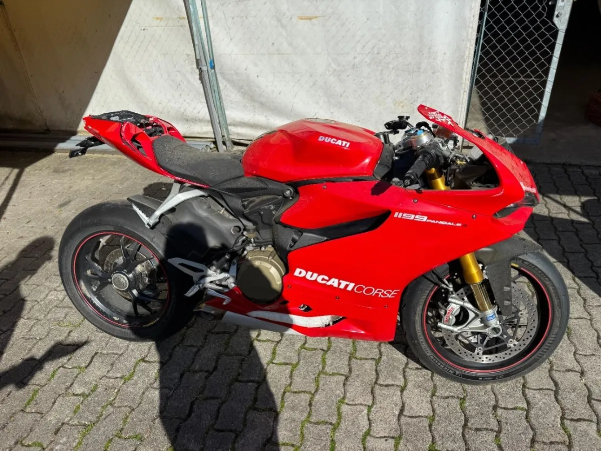 Ducati Panigale 1199, 184 PS — zdjęcie 7