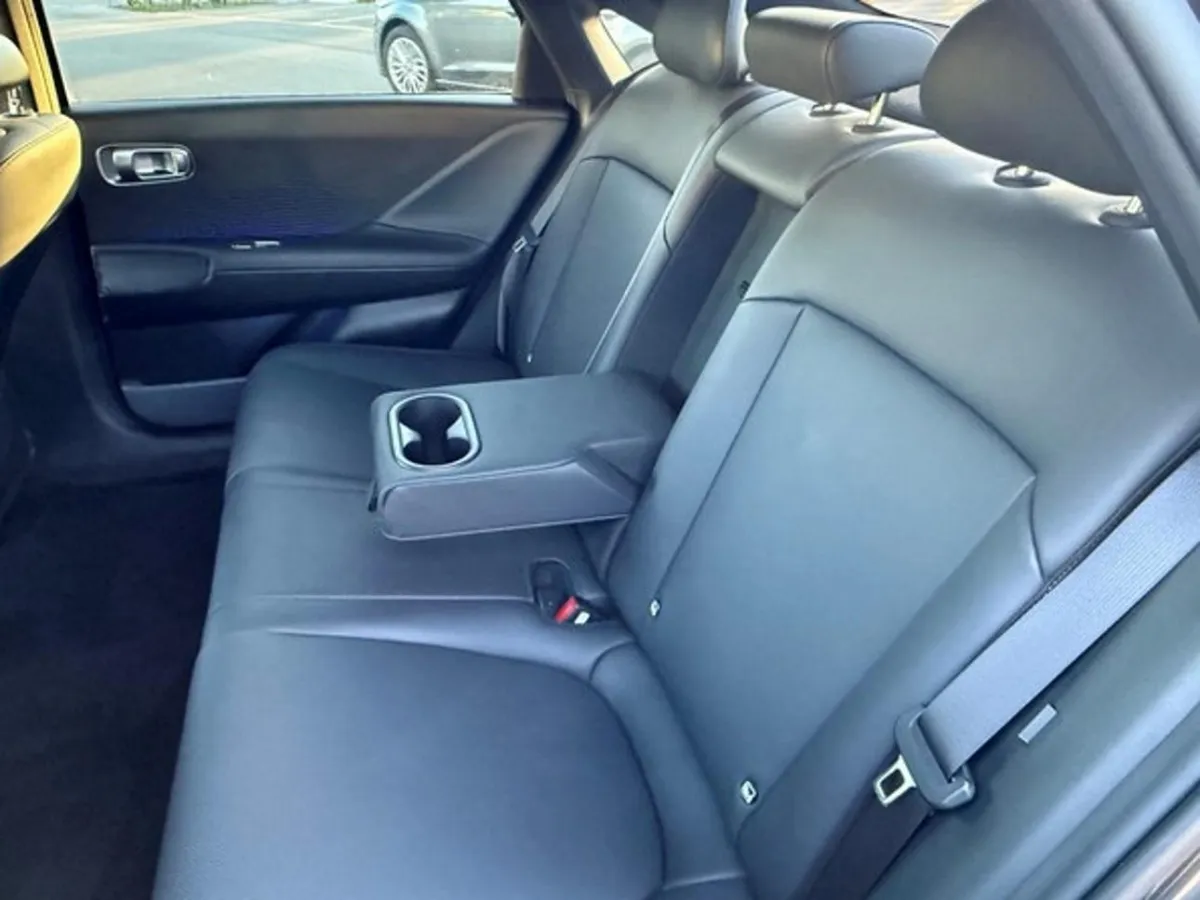Hyundai Ioniq 6 77,4 kWh Launch Edition 4WD, 325 PS — zdjęcie 9
