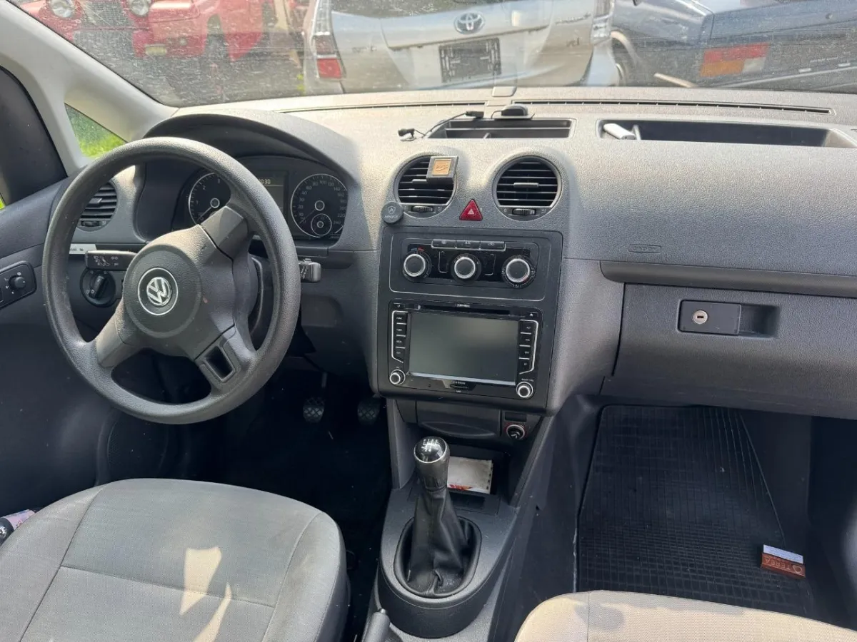 VW Caddy 2C 1.6, 102 PS — zdjęcie 6