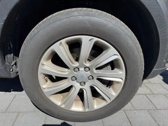 Land Rover Discovery Sport 2.0 TD4 180 SE, 180 PS — zdjęcie 15