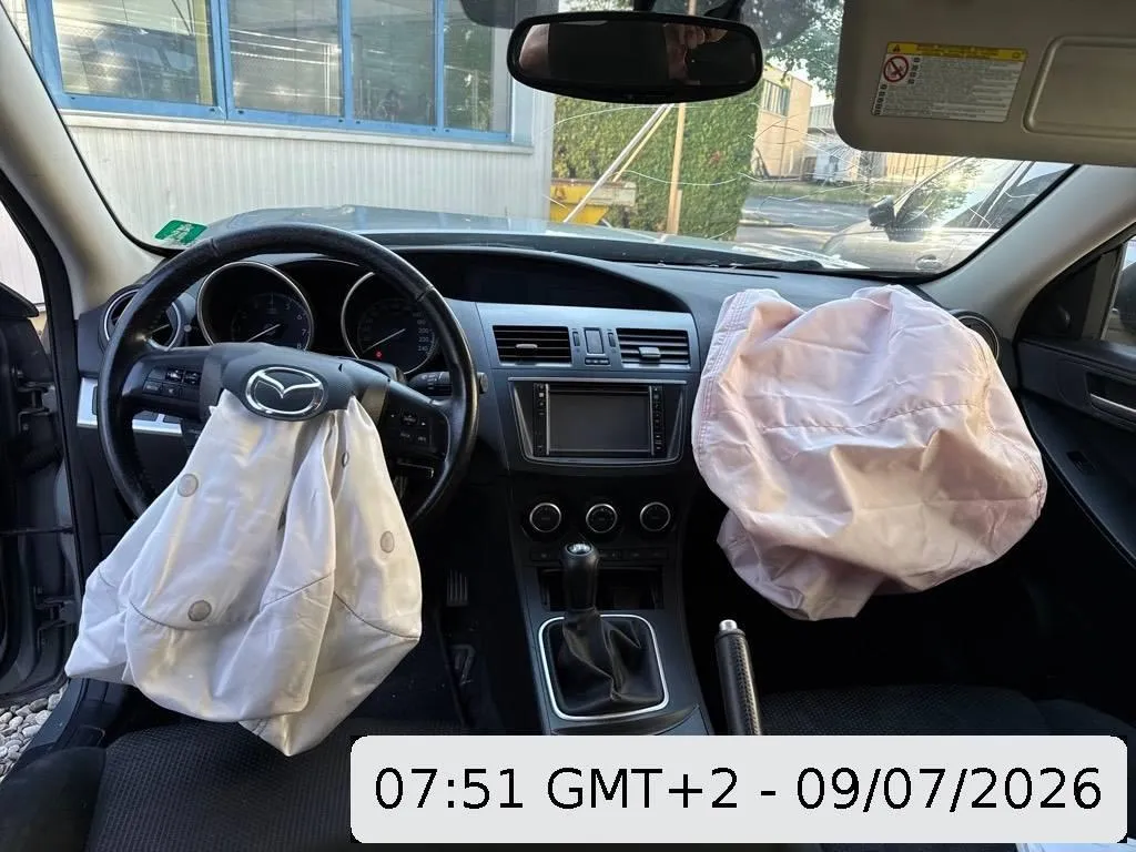 MAZDA 3 1.6 16V Motion 1.6, 105 PS — zdjęcie 6